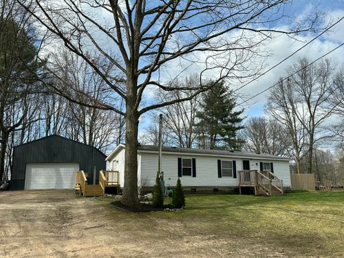 261 W Mustang Moon Trail, Grant, MI, 49327 | Card Image
