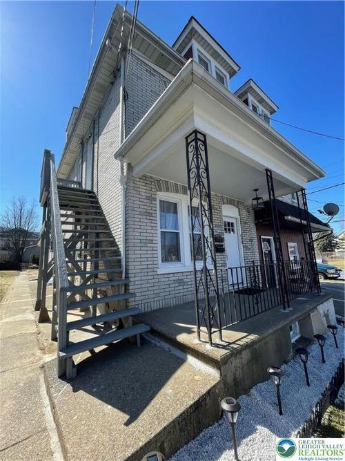 2-648 Line St, EASTON, PA, 18042-7332 | Card Image