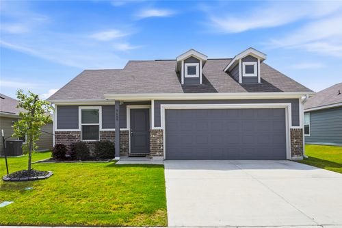 9609 Lightfoot Rd, Fort Worth, TX, 76179-1095 | Card Image