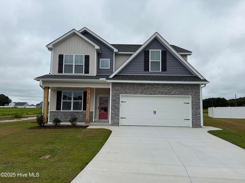 1035 Seven Iron Drive, Ayden, NC, 28513 | Card Image