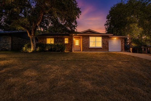 2100 Nw 3rd Ave, Mineral Wells, TX, 76067-2921 | Card Image