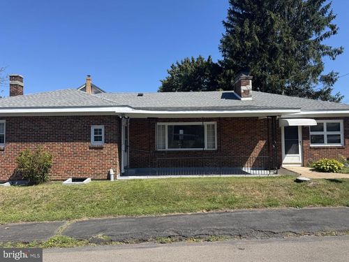 331 W Monroe St, MCADOO, PA, 18237 | Card Image