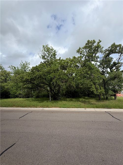1011 Holt Street, College Station, TX, 77840 | Card Image
