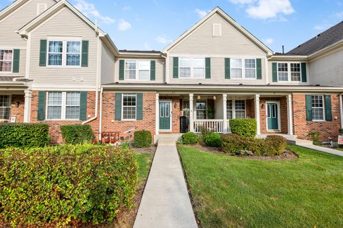 43 N Palazzo Dr, Addison, IL, 60101-3265 | Card Image