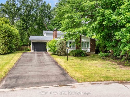 167 Withrow Ave, Nepean, ON, K2G2J6 | Card Image