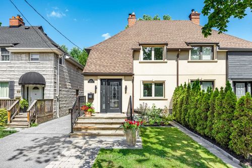 87 8th St, Etobicoke, ON, M8V3C5 | Card Image