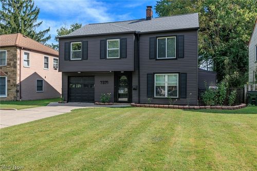 7371 Parma Park Blvd, Parma, OH, 44130-5014 | Card Image