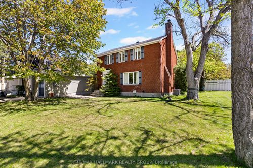 824 Byron Ave, Ottawa, ON, K2A0H7 | Card Image