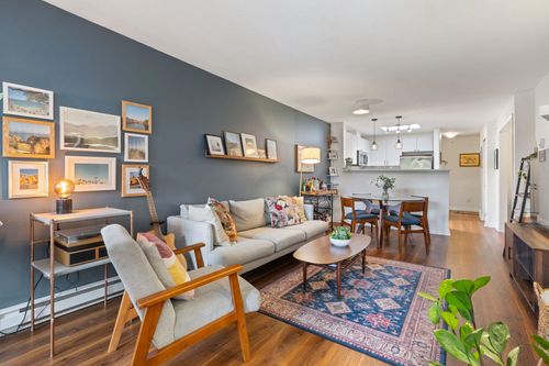 404-2741 E Hastings St, Vancouver, BC, V5K1Z8 | Card Image