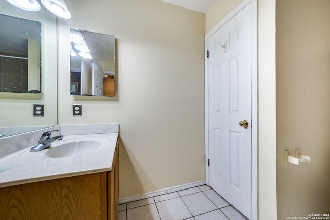 10111 Mission Crk, House other with 3 bedrooms, 2 bathrooms and null parking in Converse TX | Image 22