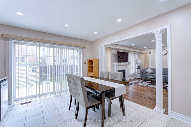 27 Beresford Cres, House other with 5 bedrooms, 4 bathrooms and 4 parking in Brampton ON | Image 10