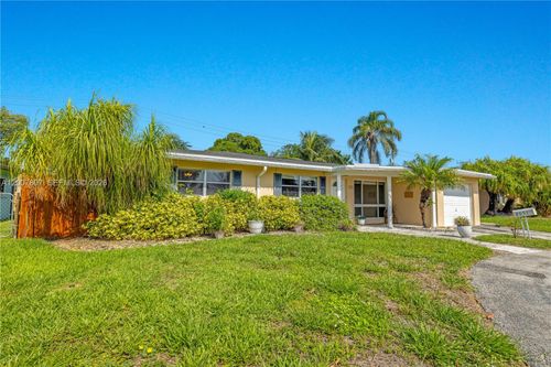 4051 Ne 17th Ter, Pompano Beach, FL, 33064-6009 | Card Image