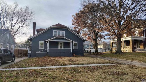 909 State St, Emporia, KS, 66801-2719 | Card Image