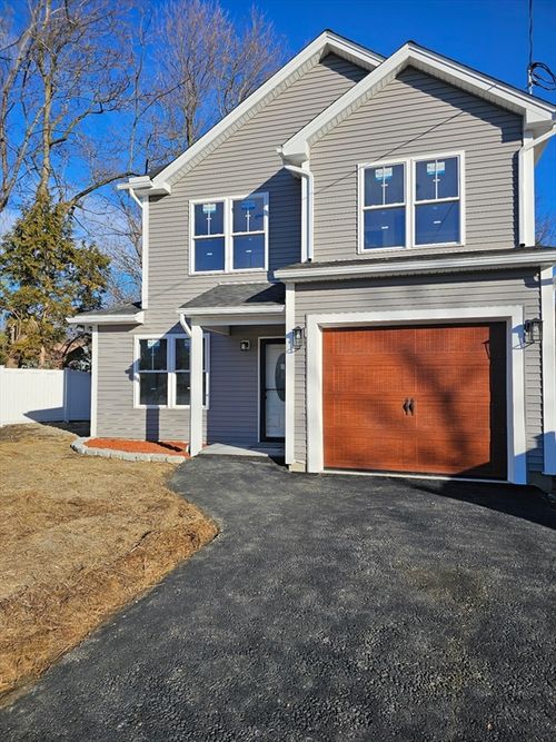 12 Benham St, Worcester, MA, 01604-2304 | Card Image