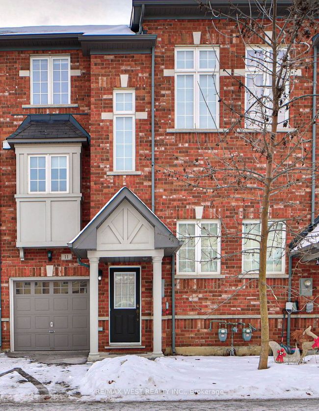 11 - 15 Old Colony Rd, House attached with 4 bedrooms, 4 bathrooms and 1 parking in Richmond Hill ON | Image 36