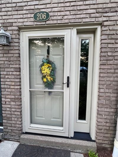 New front door & sidelight | Image 2