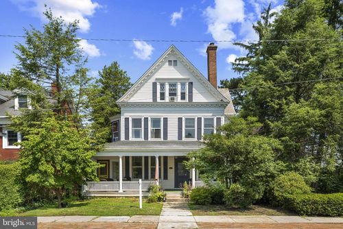 121 W Springettsbury Ave, YORK, PA, 17403-2261 | Card Image