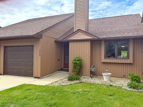 306 5th Ave W, Cresco, IA, 52136-1246 | Card Image