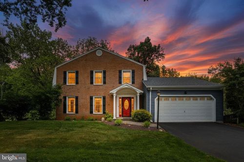 8 Bouldercrest Ct, Rockville, MD, 20850-3111 | Card Image