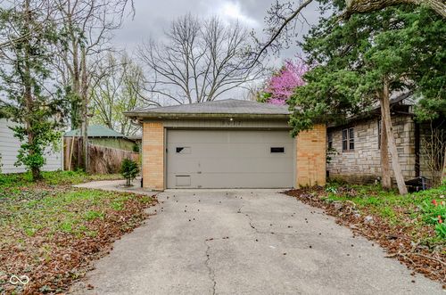 5017 E 14th St, Indianapolis, IN, 46201-1809 | Card Image