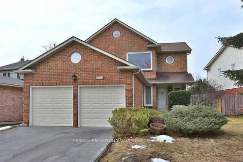 1234 Maple Ridge Dr, Pickering, ON, L1X1A5 | Card Image