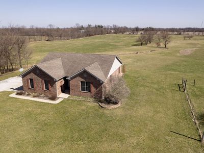 1103 S County Road E, House other with 3 bedrooms, 2 bathrooms and null parking in Danville IN | Image 2