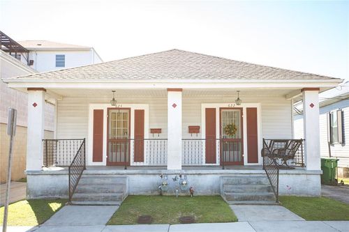 624 3rd St, Gretna, LA, 70053-5832 | Card Image