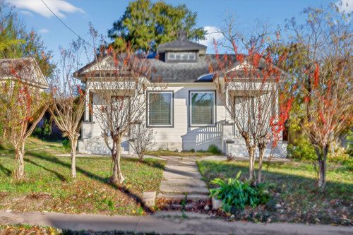 304 W Vulcan St, Brenham, TX, 77833-3151 | Card Image