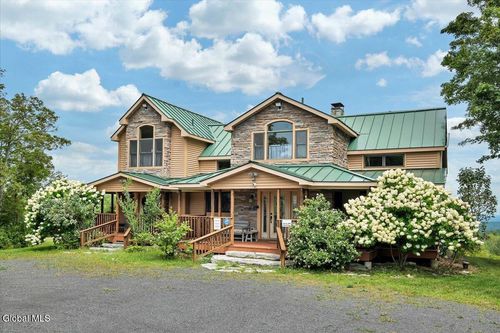 25 Pleasant Valley Rd, Altamont, NY, 12009-3115 | Card Image