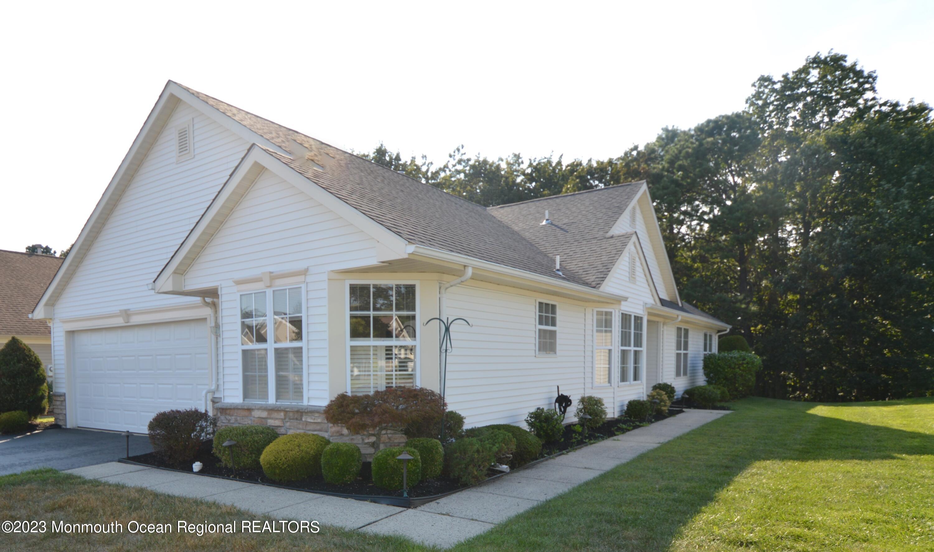 Vicari Ave, Toms River, NJ 08755