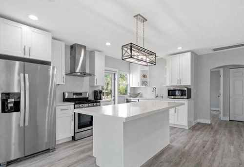 615 Sw 9th St, Fort Lauderdale, FL, 33315-3831 | Card Image