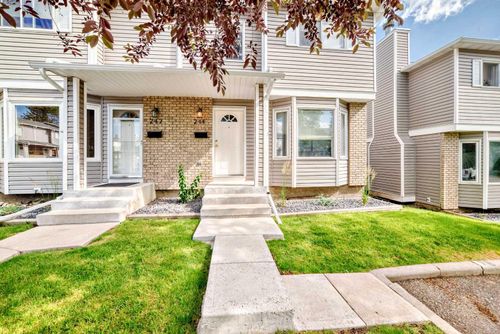 244 Cedarwood Park Sw, Calgary, AB, T1S3N2 | Card Image