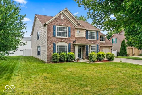 10796 Chestnut Heath Ct, Noblesville, IN, 46060-6117 | Card Image