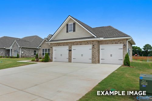 203 Applewood Ct, Huntsville, AL, 35811-9818 | Card Image