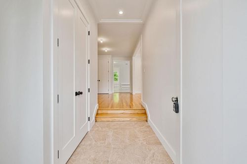 202-23 Northbrook Rd, Spring Valley, NY, 10977-4323 | Card Image