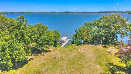 000 Upsala Ln, Hutchinson, MN, 55350 | Card Image