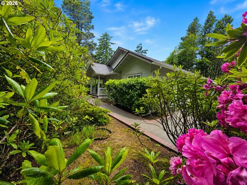 5096 Wood Lake Way, Florence, OR, 97439-9187 | Card Image