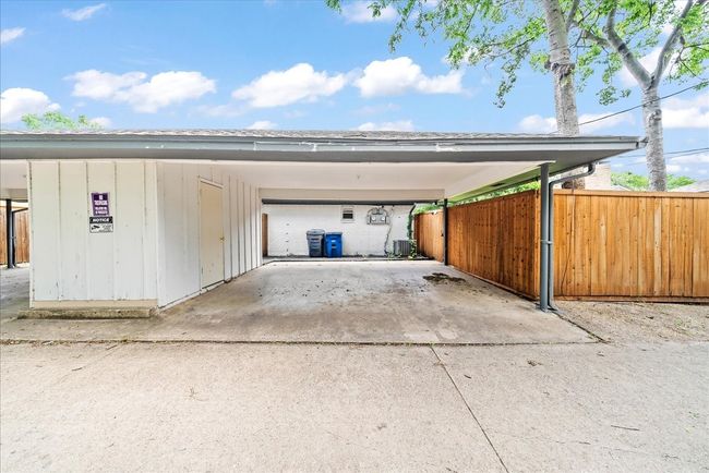 3649 Stables Ln, House other with 2 bedrooms, 2 bathrooms and null parking in Dallas TX | Image 26