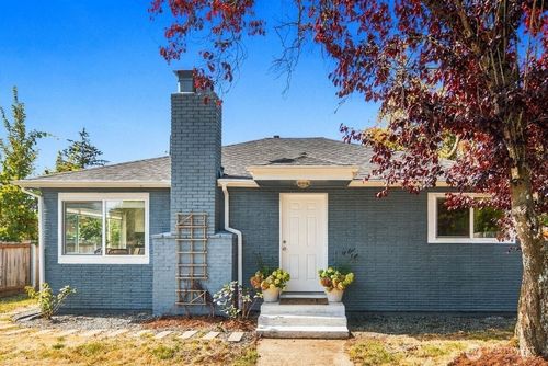 15215 8th Ave Ne, Shoreline, WA, 98155-6921 | Card Image