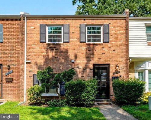 6372 Eighth Cir, Alexandria, VA, 22312-1902 | Card Image