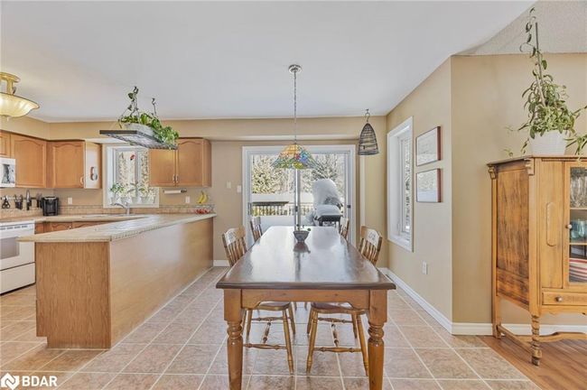 11 Maple Crt, House other with 3 bedrooms, 3 bathrooms and 8 parking in Coldwater ON | Image 13