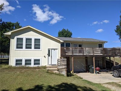 131 Nw 191st Road, House other with 3 bedrooms, 2 bathrooms and null parking in Warrensburg MO | Image 1