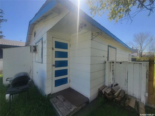 1010 Sylvan Street, Cochin, SK, S0M0L0 | Card Image