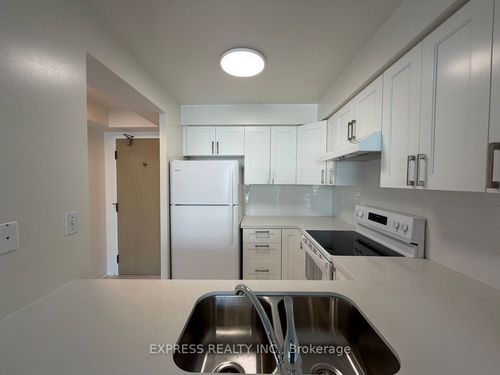 718-942 Yonge St, Toronto, ON, M4W3S8 | Card Image