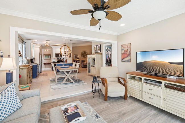 8136 Se Peppercorn Ct, House other with 3 bedrooms, 2 bathrooms and null parking in Hobe Sound FL | Image 15