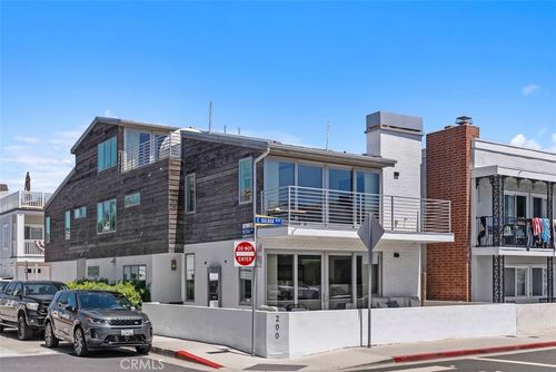 200 E Balboa Blvd, Newport Beach, CA, 92661-1118 | Card Image