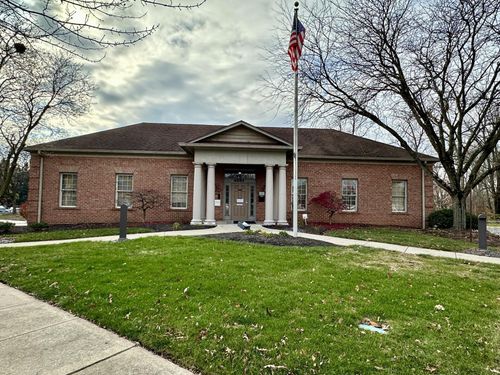 4261 Morse Rd, Gahanna, OH, 43230-1522 | Card Image