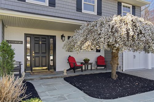 6 Oneonta Court, Huntington, NY, 11721 | Card Image