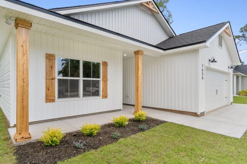 4 Coweta Rd, Cantonment, FL, 32533-9327 | Card Image