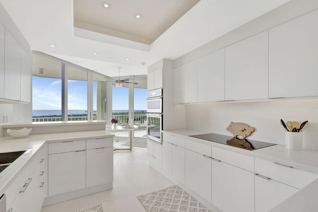 APT-240 - 2920 Se Dune Dr, Condo with 3 bedrooms, 3 bathrooms and null parking in Stuart FL | Image 18